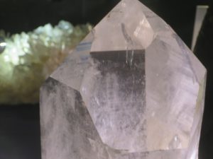 ﾋﾐﾁｭｯ★>d(,,･ε´-,,)⌒☆