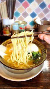 長野こまちで満点評価！松本『らぁ麺 しろがね』行列必須の人気ラーメン店レポ！