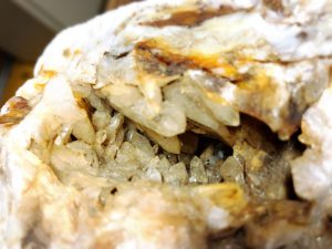 なんと!塩尻市で水晶の鉱山を発見!!