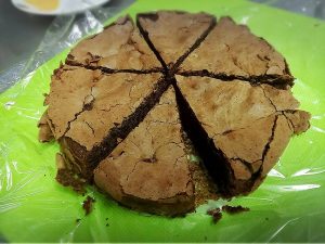 板チョコで作れる♥ふんわり大人なガトーショコラ🎂の美味しいレシピ