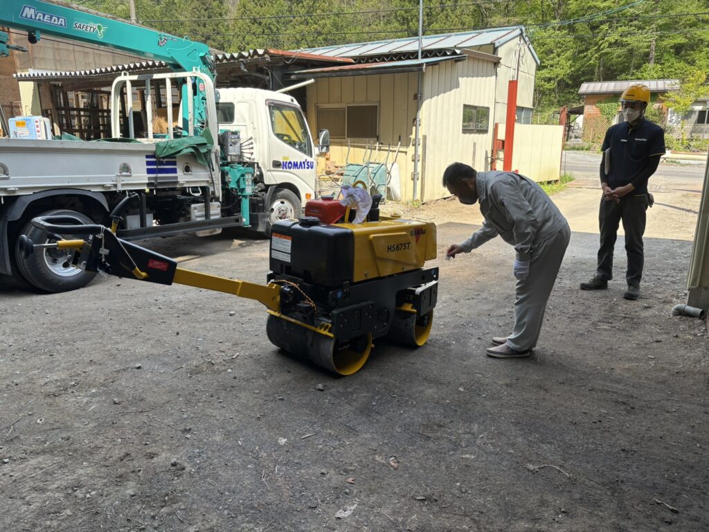 新規機械ハンドローラー納入お清め式