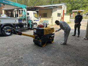 新規機械ハンドローラー納入お清め式