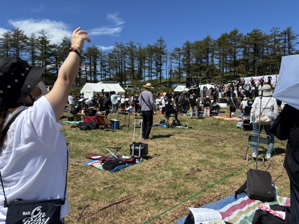 高ボッチ高原で今年から初めての開催となった音楽フェスの《高ボッチFES 2025》に参戦してきました!!
